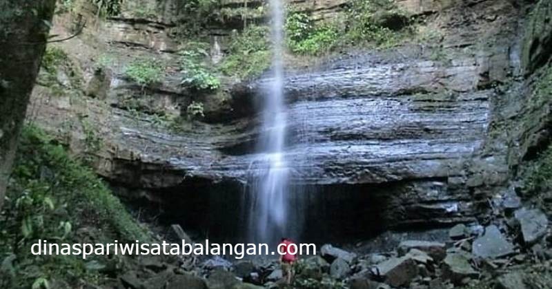 Pesona Air Terjun Tumatee di Kabupaten Balangan