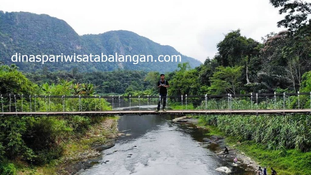 Jembatan Pelangi Desa Nateh